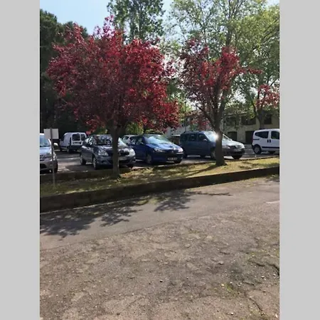 Bel Avec Vue Et Parking Prive *